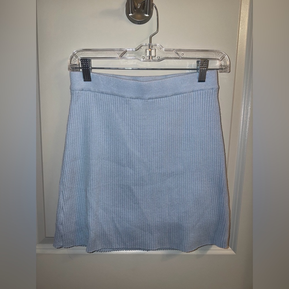 Donating soon- WILLOW & WIND Ribbed Square Neck Crop Long Sleeve Top and Skirt